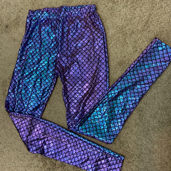 Metallic Mermaid Print Leggings - Picture 1 of 4